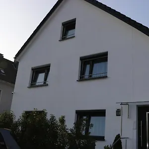 In Near The Airport/fair Mini-hôtel
