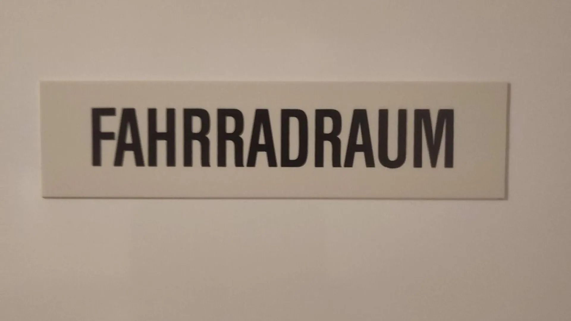 Elegant Studio Apartment In Dusseldorf Ludenberg 0*,