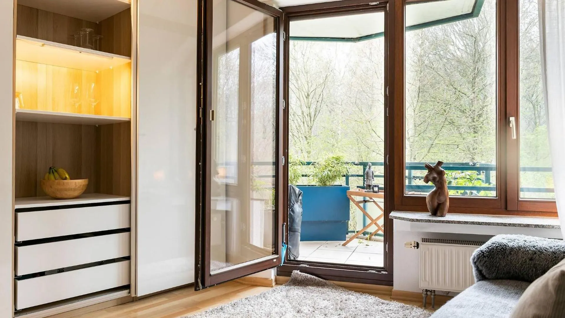 Elegant Studio Apartment In Dusseldorf Ludenberg